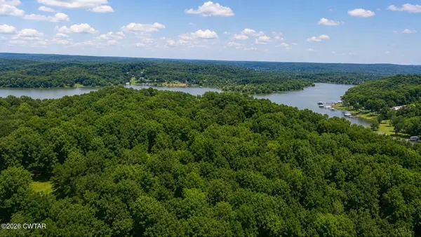1124 Lick Creek Boat Dock Loop, Parsons, TN 38363