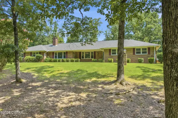 32 Fairway Place, Selmer, TN 38375