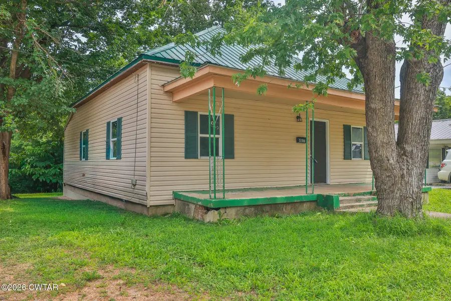 407 Irvine Street, Paris, TN 38242 - #3