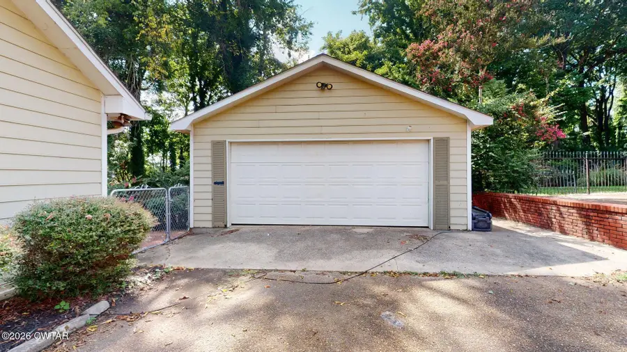 291 Fairfield Drive, Dyersburg, TN 38024 - #2