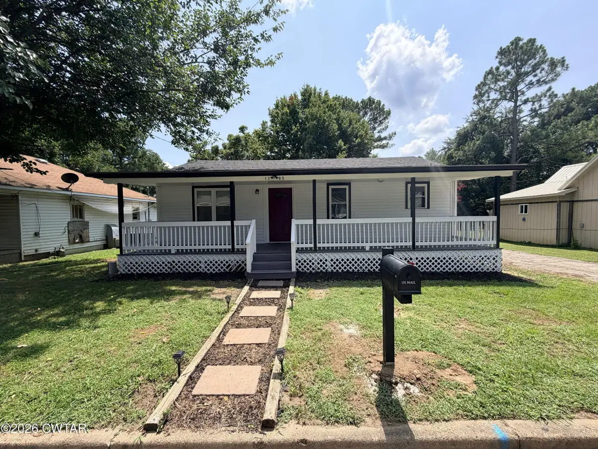 1305 Jones Street, Dyersburg, TN 38024 - #1
