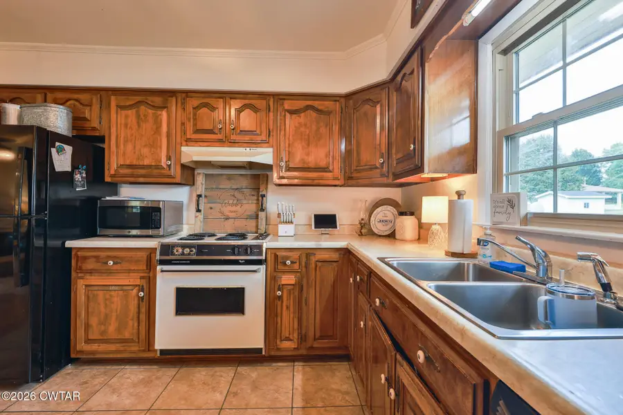 413 N College Street, Martin, TN 38237 - #3