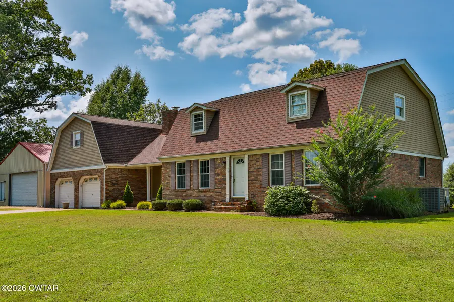 382 Lynn Point Rd, Greenfield, TN 38230 - #2