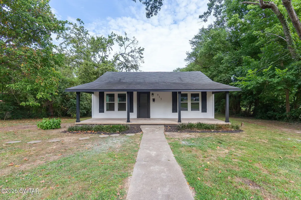 915 S Lexington Street, Trenton, TN 38382 - #1
