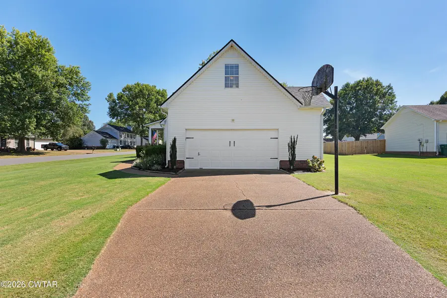 135 Weatheridge Drive, Jackson, TN 38305 - #2