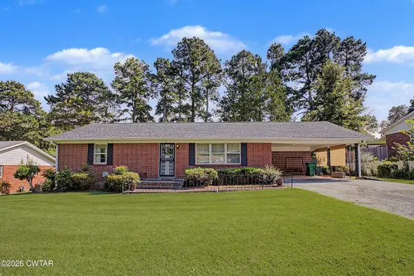 12 Knollwood Drive, Jackson, TN 38305