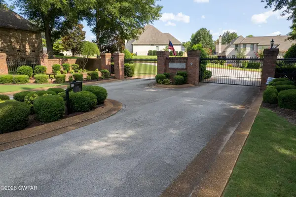 172 Wyndhurst Drive, Jackson, TN 38305