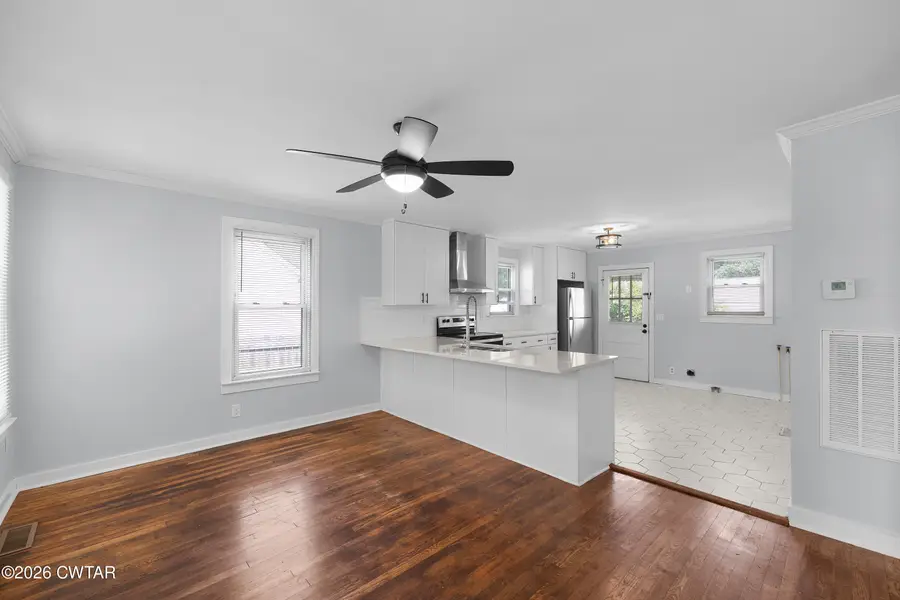 218 Clay Street, Jackson, TN 38301 - #3