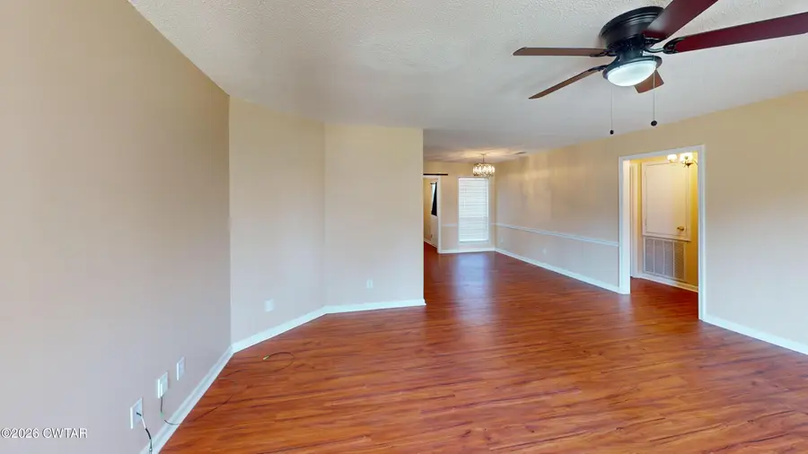 881 Sir Lionel Street, Dyersburg, TN 38024 - #2