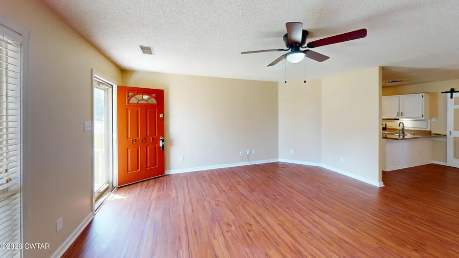 881 Sir Lionel Street, Dyersburg, TN 38024 - #3