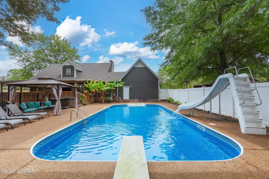 225 Meadowbrook Circle, Lexington, TN 38351 - #2