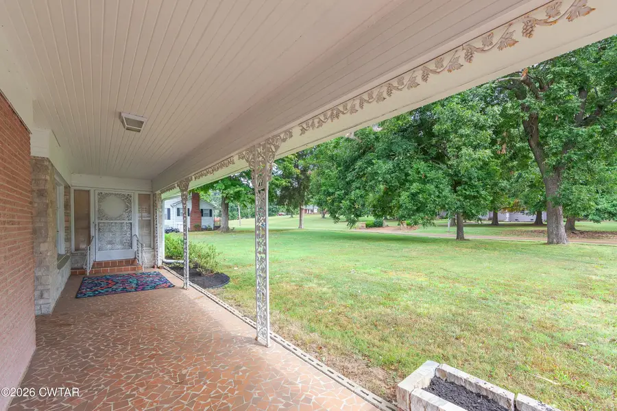 1028 S College Street, Trenton, TN 38382 - #2