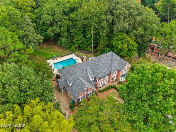 20 Deepwood Drive, Jackson, TN 38305