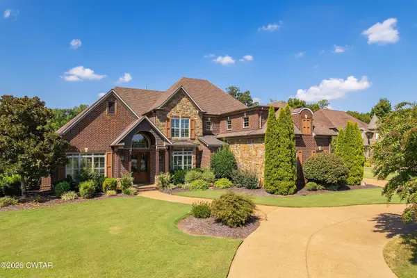 57 Lake Pointe Drive, Jackson, TN 38305