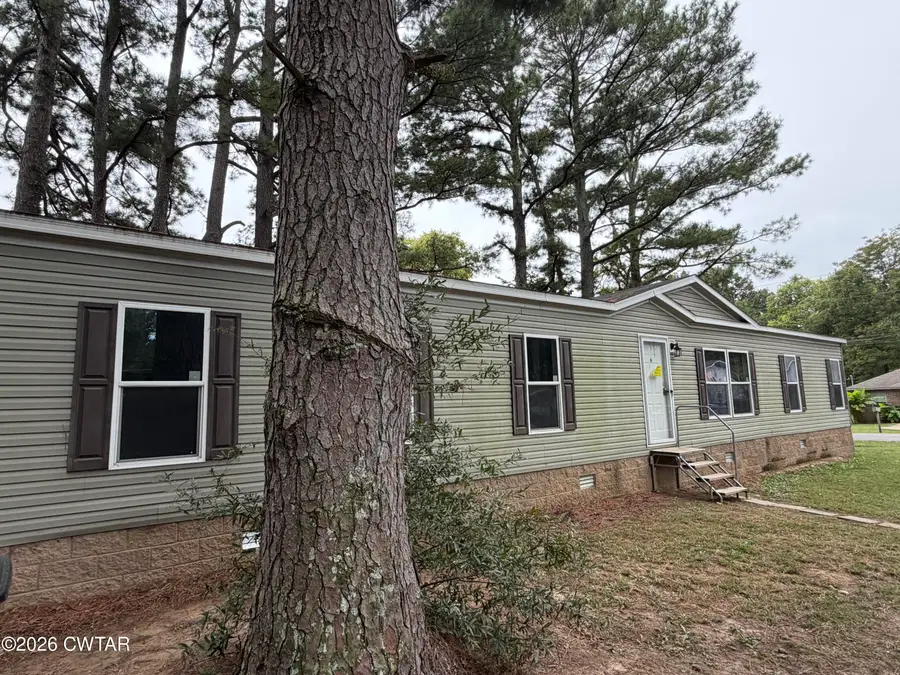 212 Longfellow Avenue, Dyersburg, TN 38024 - #2