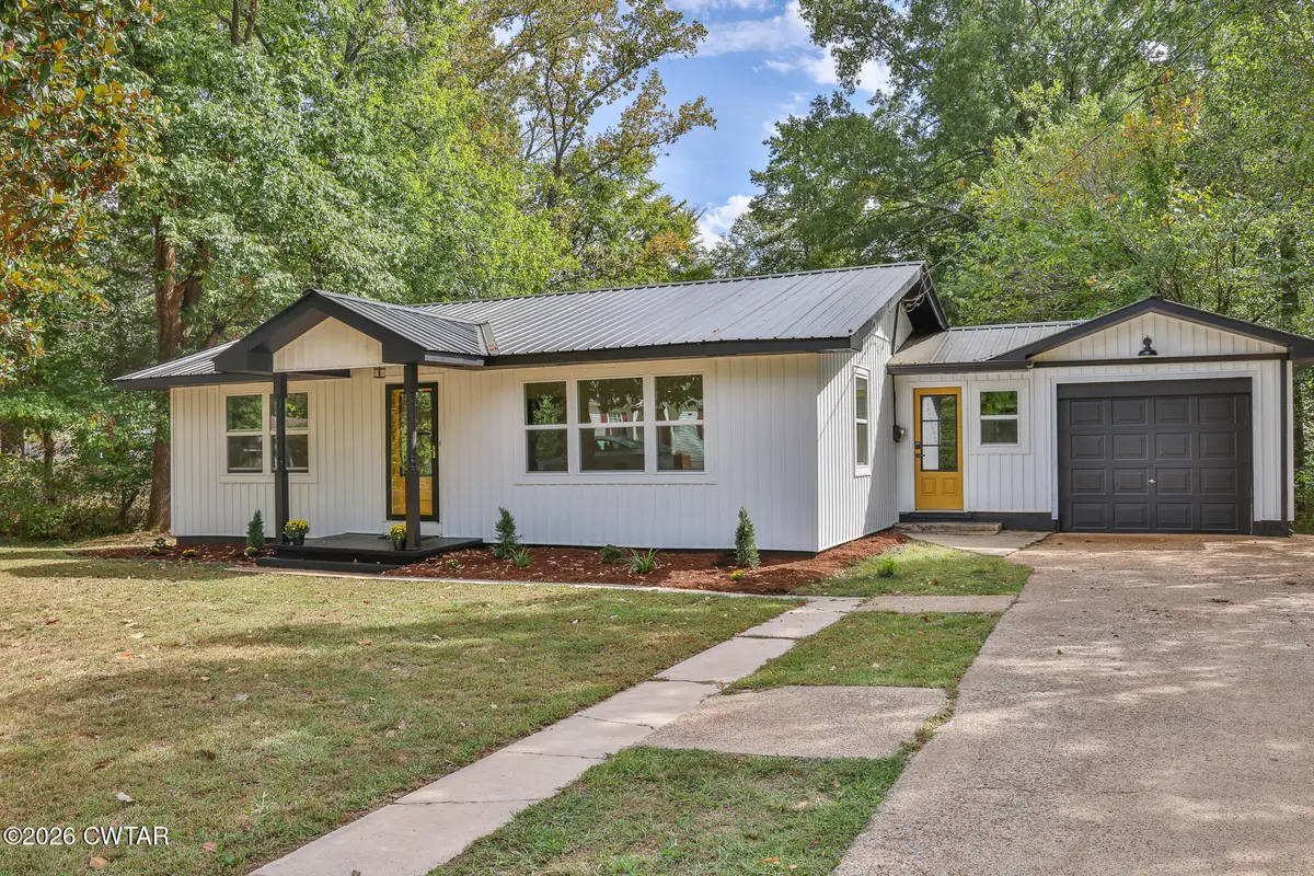 158 Hawkins Ln, Huntingdon, TN 38344 - #1