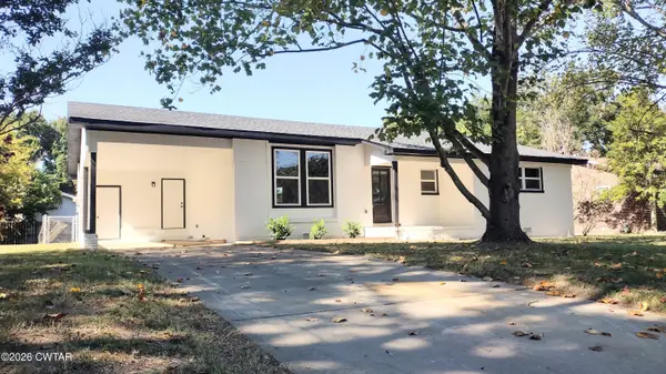 1817 Davy Crockett Cove, Dyersburg, TN 38024
