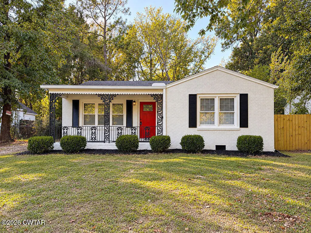 25 Monroe Avenue, Jackson, TN 38301 - #1