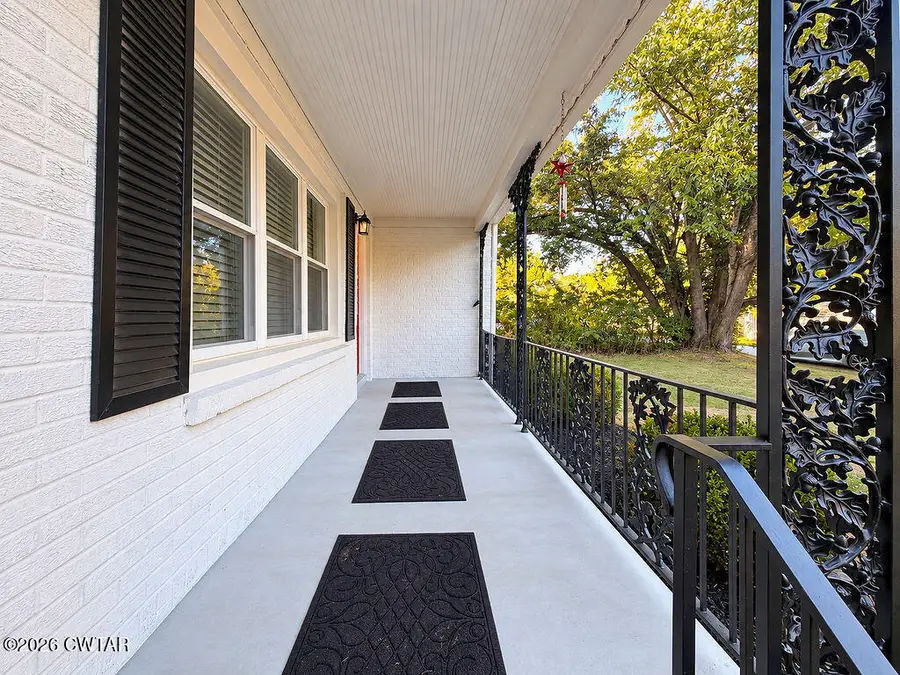 25 Monroe Avenue, Jackson, TN 38301 - #3