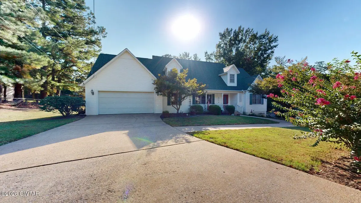 425 White Oak Circle, Dyersburg, TN 38024 - #1