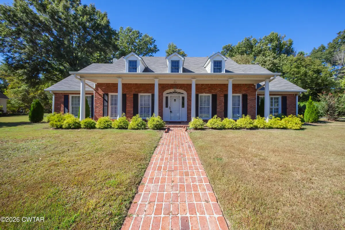 915 Lee Avenue, Brownsville, TN 38012 - #1