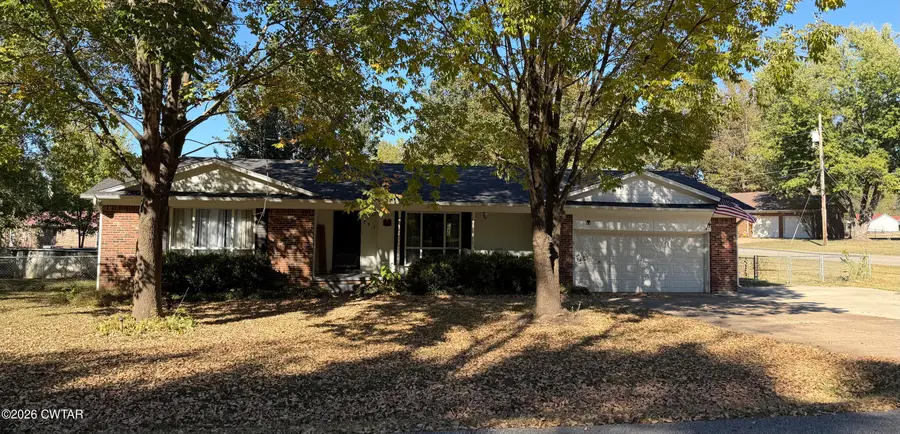 332 Central Avenue, Bradford, TN 38316 - #2