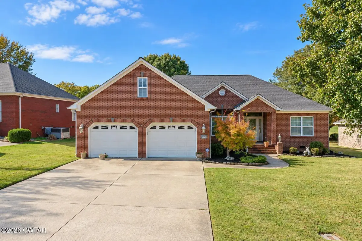 2209 Oakview Avenue, Dyersburg, TN 38024 - #1