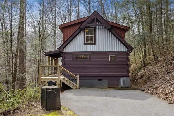 251 Cartertown Road, Gatlinburg, TN 37738