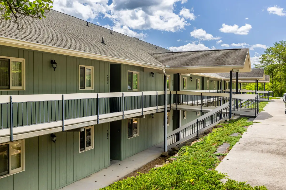 526 Briarcliff Way #APT 102, Pigeon Forge, TN 37863 - Image #1