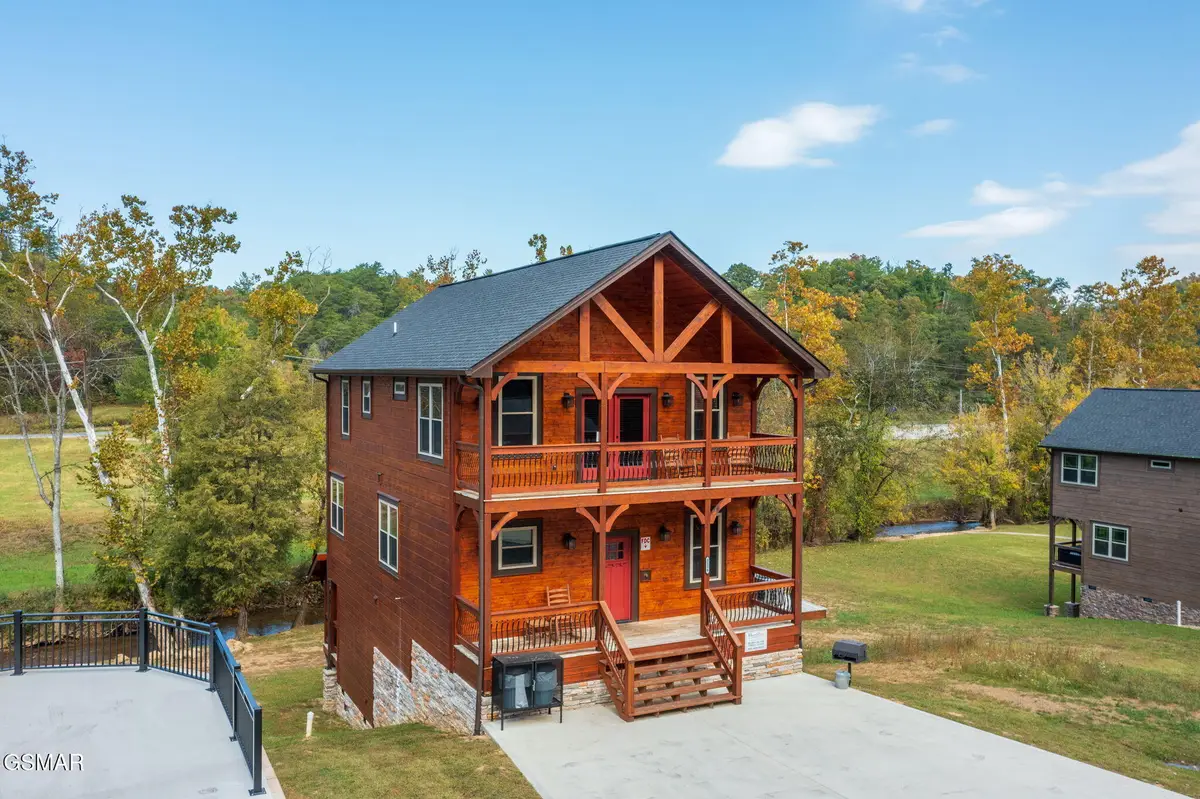 3136 Cherokee Valley Drive, Sevierville, TN 37862 - Image #1