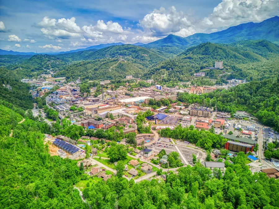 855 Campbell Lead Road #UNIT 208, Gatlinburg, TN 37738 - Image #3