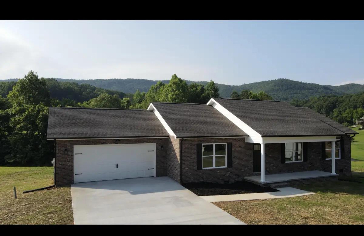 2520 Schisandra Lane, Cosby, TN 37722 - Image #1