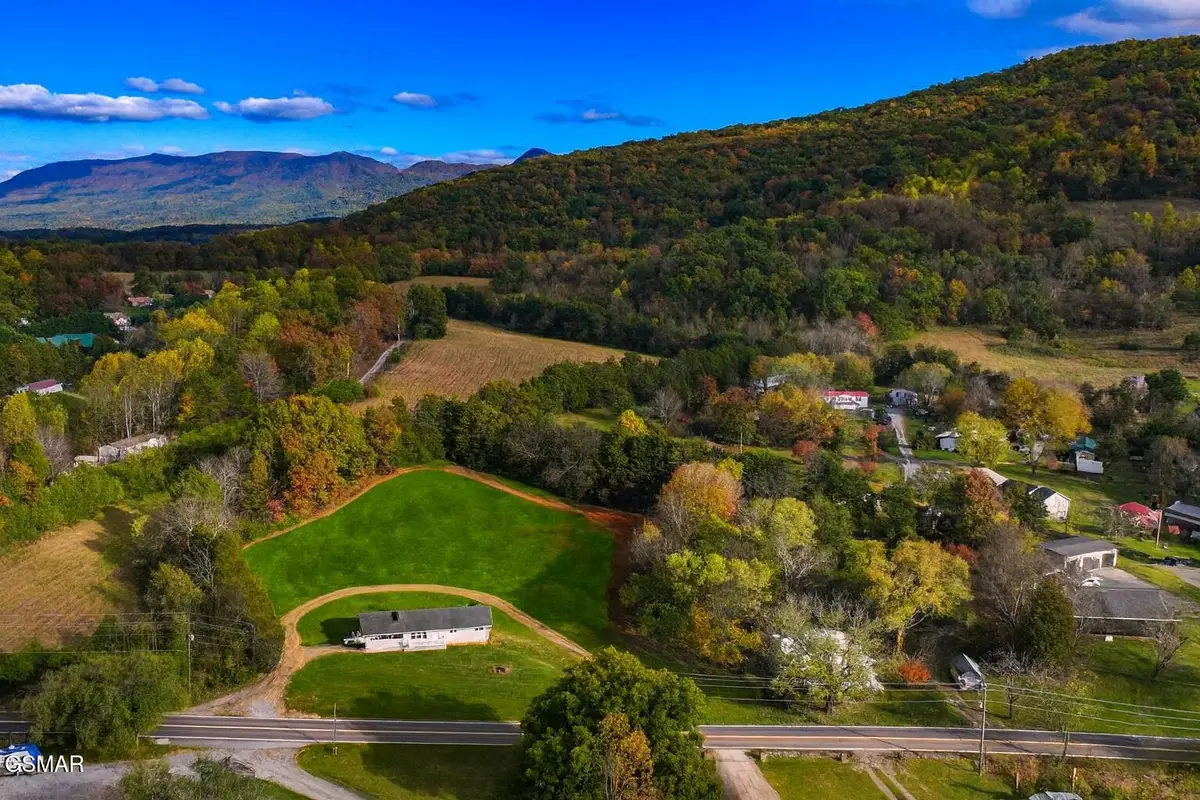 3177 Old Newport Highway, Sevierville, TN 37876 - Image #1