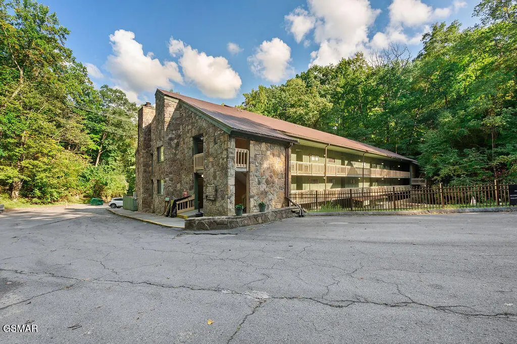 1435 Wiley Oakley Drive #170, Gatlinburg, TN 37738 - Image #1