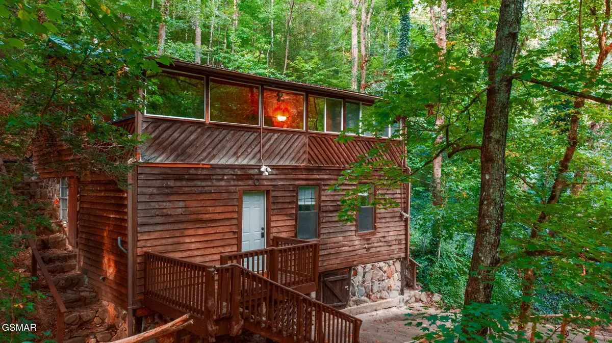 215 Lovers Lane, Townsend, TN 37882 - Image #1