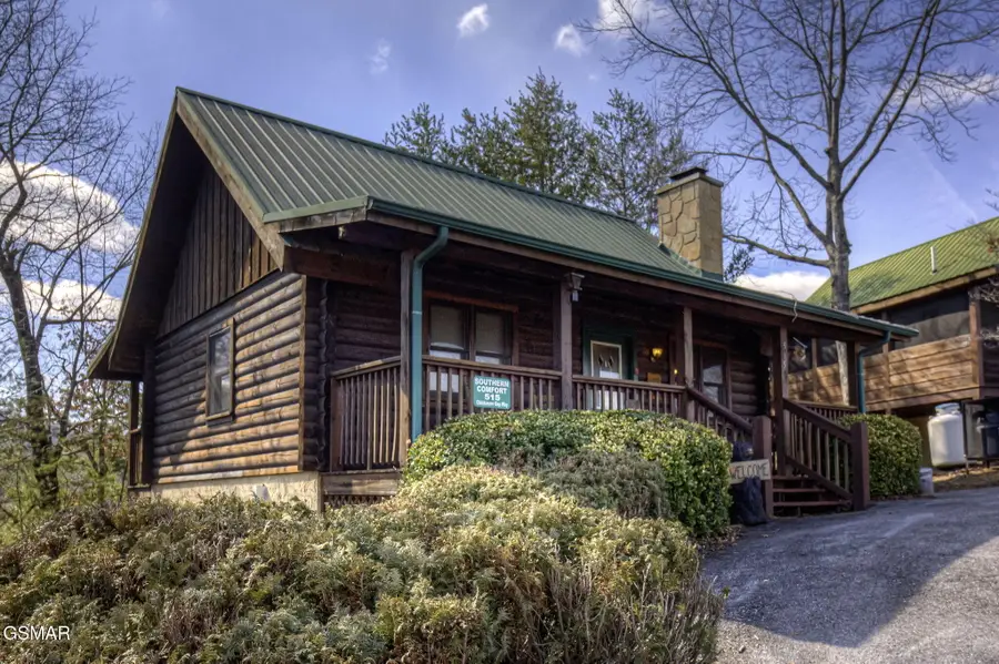 515 Chickasaw Gap Way, Pigeon Forge, TN 37863 - Image #2
