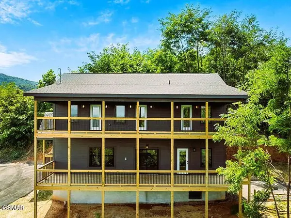 1131 Longview Court, Gatlinburg, TN 37738