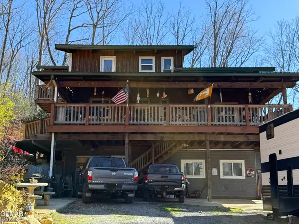 180 N Grand Country, Cosby, TN 37722