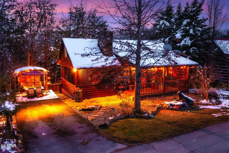 1014 Walini Way, Sevierville, TN 37876 - Image #2