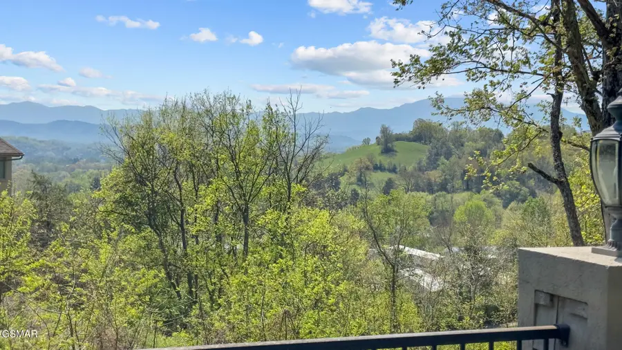 405 Maggie Mack Lane, Sevierville, TN 37862 - Image #2