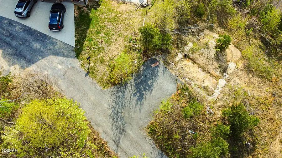 443 Red Hawk Way, Gatlinburg, TN 37738 - Image #3