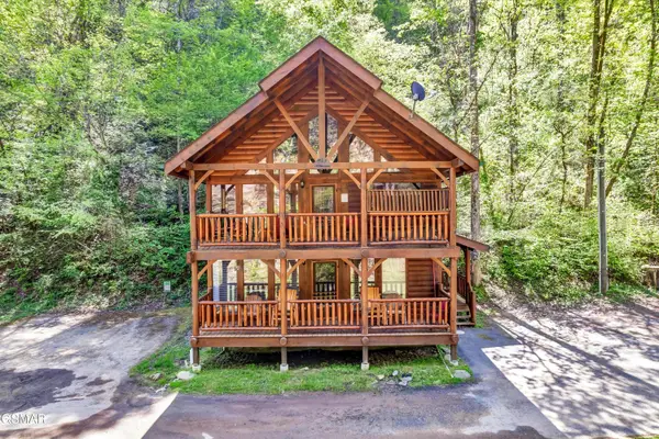 335 Caney Creek Road, Pigeon Forge, TN 37863