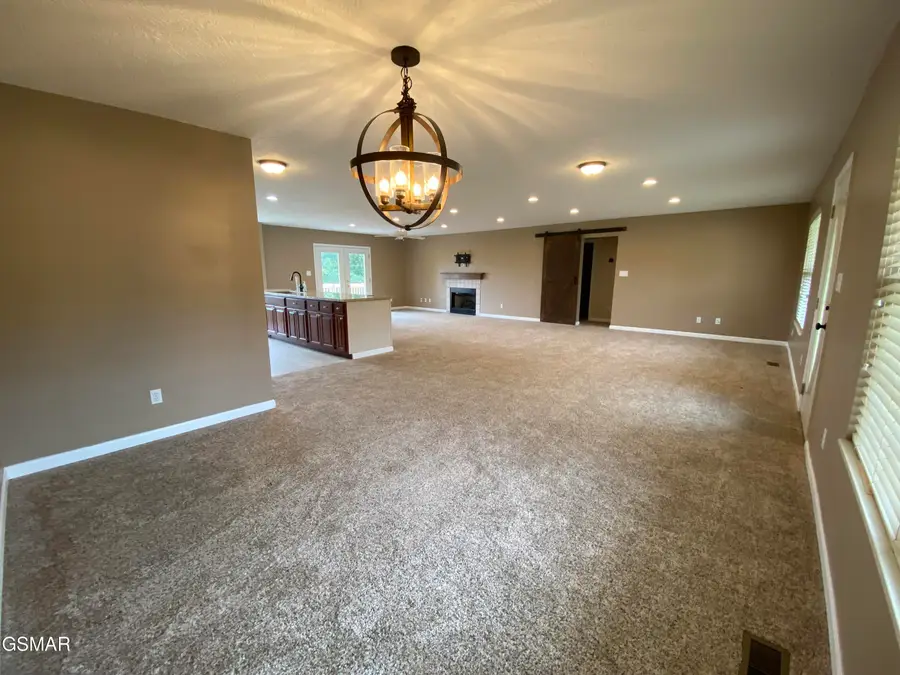 3065 Sugarwood Drive, Kodak, TN 37764 - Image #3