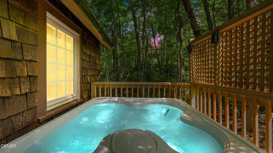 1131 Old Cartertown Road Road, Gatlinburg, TN 37738 - Image #2