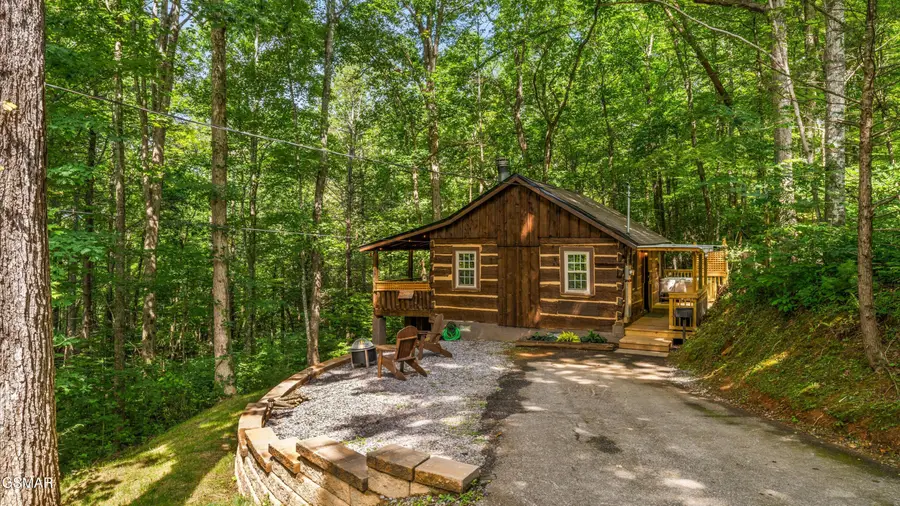 1131 Old Cartertown Road Road, Gatlinburg, TN 37738 - Image #3
