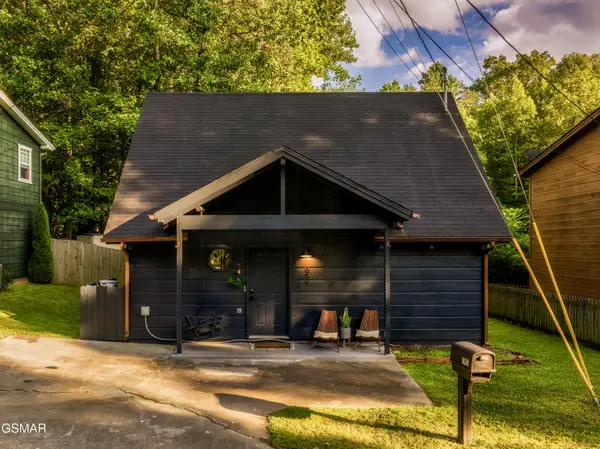 659 Morning Mist Way, Gatlinburg, TN 37738