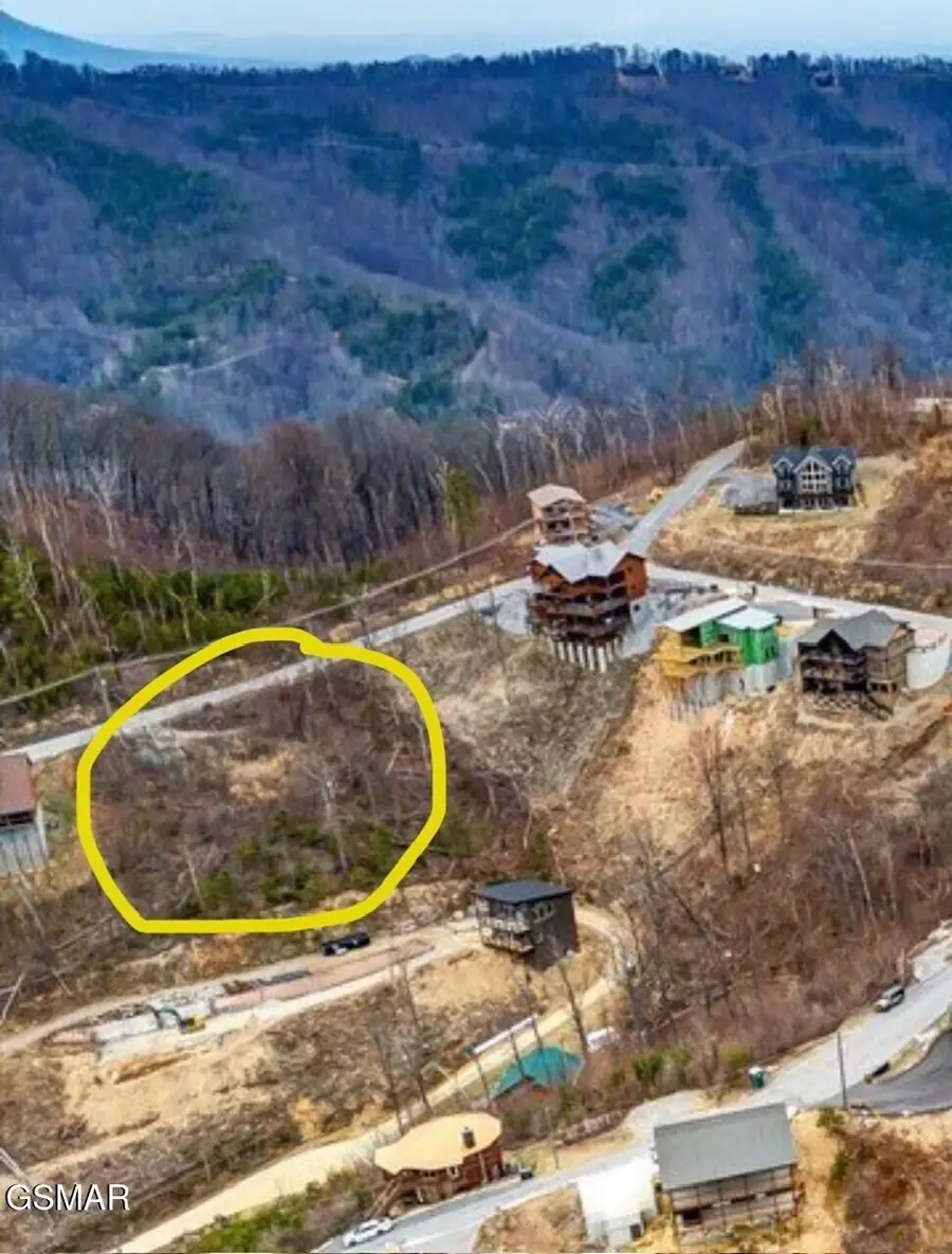 907 Wiley Oakley Drive, Gatlinburg, TN 37738 - Image #3