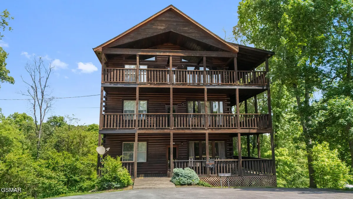 368 Oak Lake Drive, Sevierville, TN 37876 - Image #1
