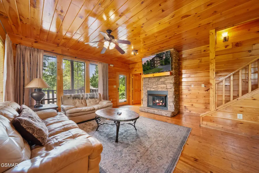 368 Oak Lake Drive, Sevierville, TN 37876 - Image #3