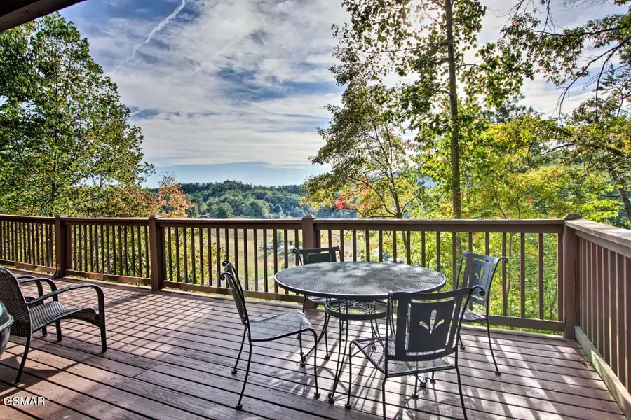 910 Laurel Lick Road, Pigeon Forge, TN 37863 - Image #2